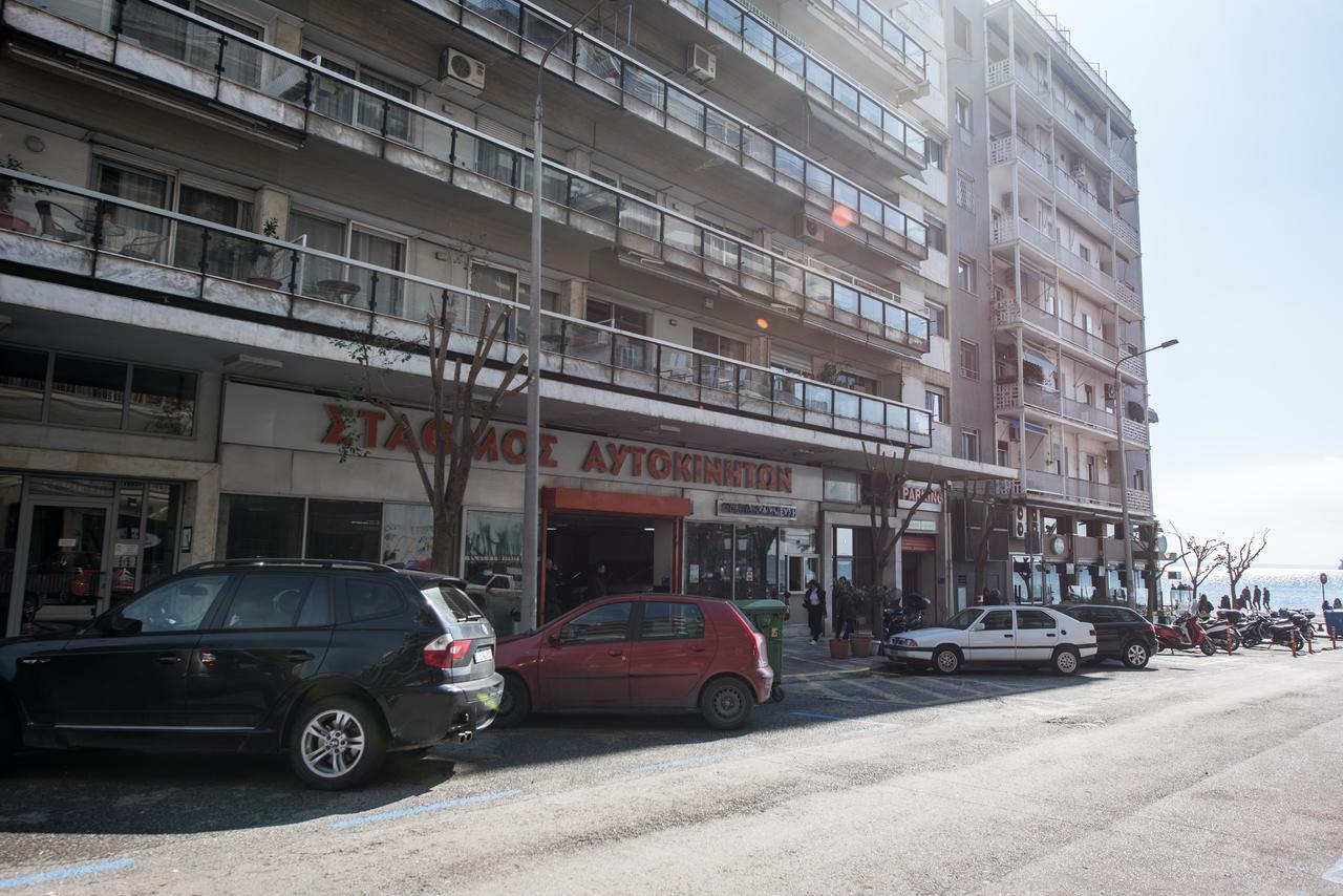 Thessaloniki Seaside Apartment A&B Bagian luar foto